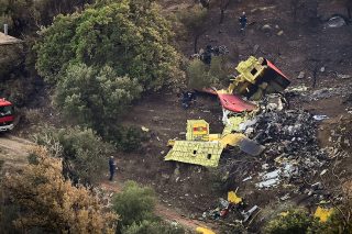 ptosi canadair karystos